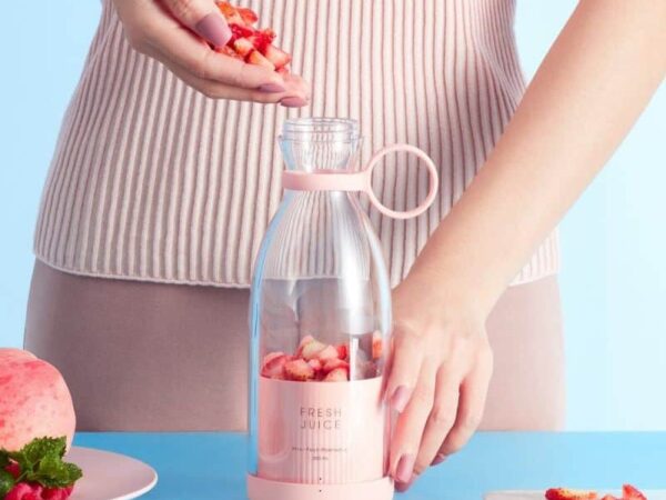 Portable Electric Juicer USB Charging Fruit Mixers Smoothie Bullet Blender